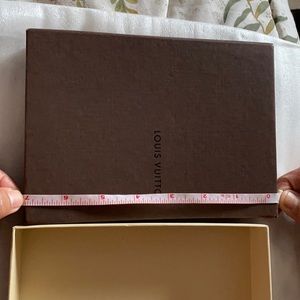 louis vuitton wallet box
